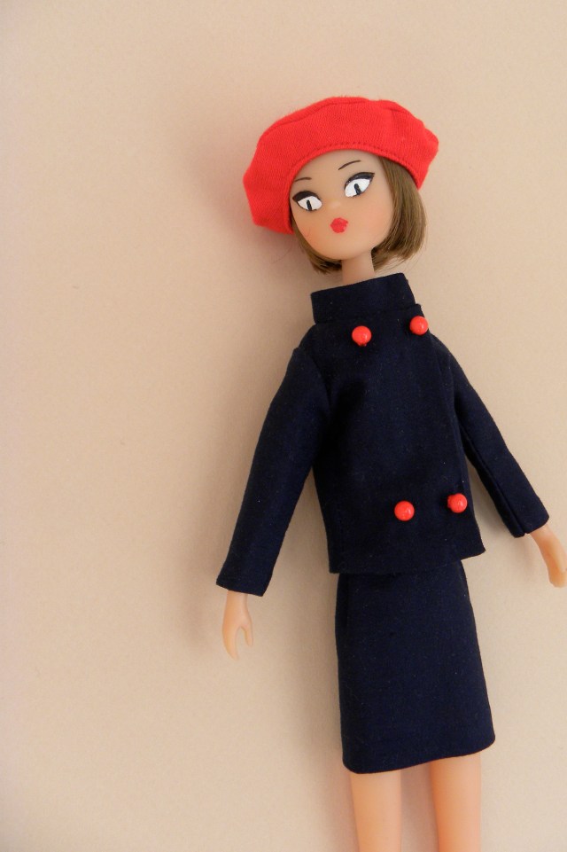 A neat suit and beret set